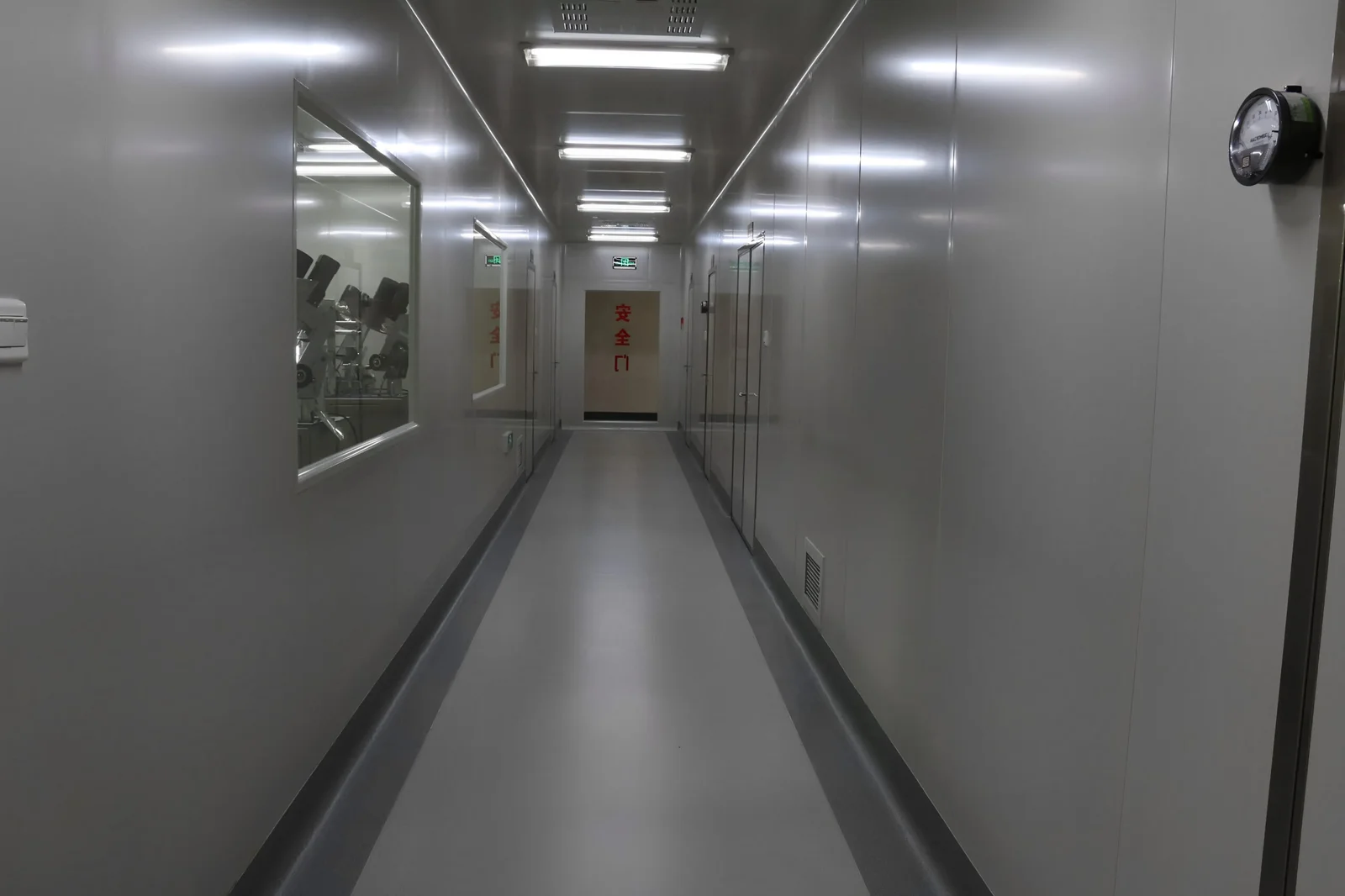 Enclosed production rooms and corridor shown on Molai’s website